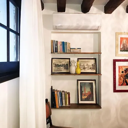 Casa Furlani Ai Dalmati - Your On The Canal Apartment Venice