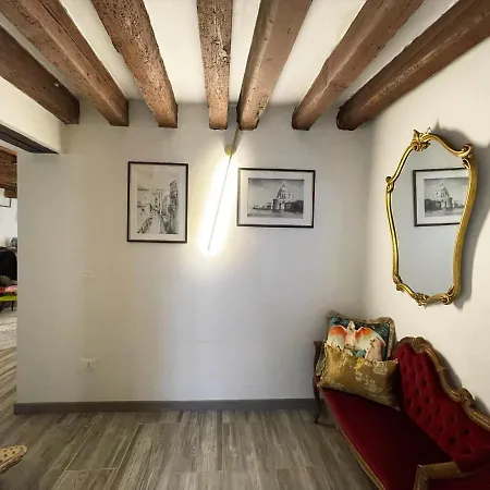 Apartment Casa Furlani Ai Dalmati - Your On The Canal