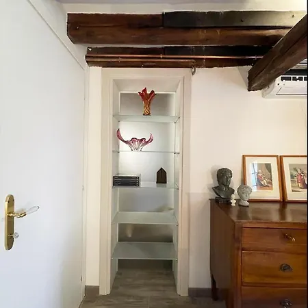 Apartment Casa Furlani Ai Dalmati - Your On The Canal Venice