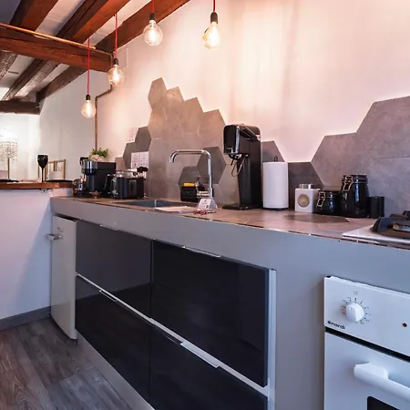 Appartamento Casa Furlani Ai Dalmati - Your On The Canal Venezia